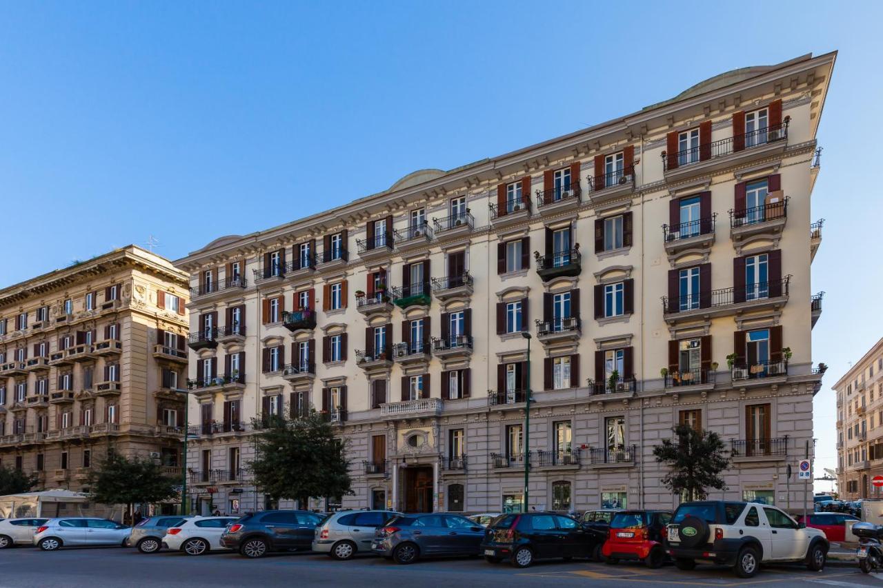A Due Passi Dal Lungomare Di Mergellina By Wonderful Italy Apartment เนเปิลส์ ภายนอก รูปภาพ